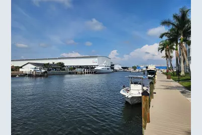 4910 38th Way S #111, Saint Petersburg, FL 33711 - Photo 33