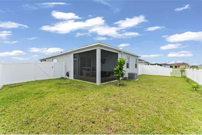 9368 Sandy Bluffs Circle, Parrish, FL 34219 - Photo 29