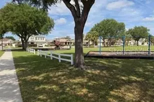 3023 Azalea Blossom Dr, Plant City, FL 33567 - Photo 5