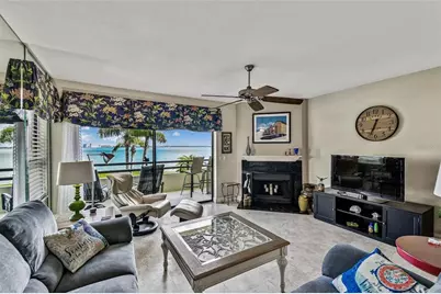 127 1st Street E #103, Tierra Verde, FL 33715 - Photo 3