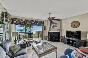 127 1st St E, Tierra Verde, FL 33715 - Photo 3