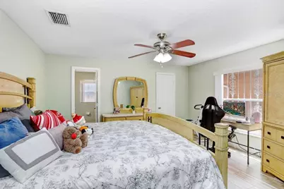 8712 Fountain Avenue, Tampa, FL 33615 - Photo 15