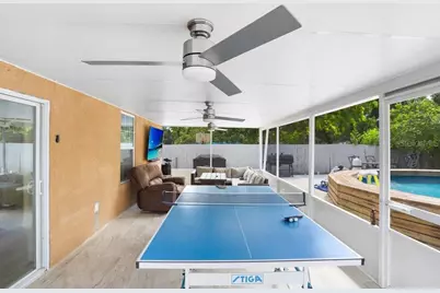 8712 Fountain Avenue, Tampa, FL 33615 - Photo 25