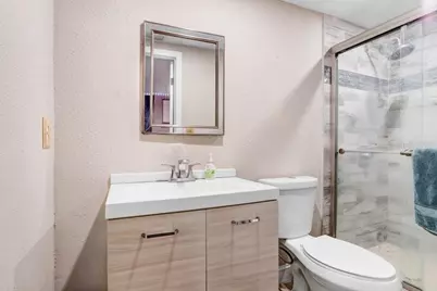 8712 Fountain Avenue, Tampa, FL 33615 - Photo 23