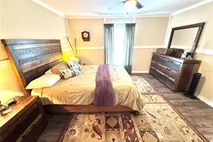 7803 46th Ave N, Saint Petersburg, FL 33709 - Photo 17