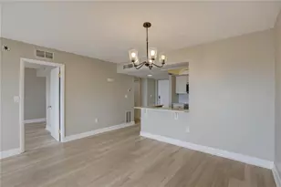 4900 Brittany Dr S, Saint Petersburg, FL 33715 - Photo 13