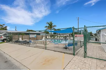 918 49th Avenue W, Bradenton, FL 34207 - Photo 35