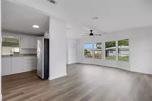 918 49th Ave W, Bradenton, FL 34207 - Photo 9