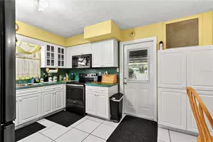 2670 Pinellas Point Dr S, Saint Petersburg, FL 33712 - Photo 29