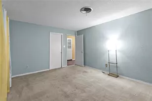 2670 Pinellas Point Dr S, Saint Petersburg, FL 33712 - Photo 19