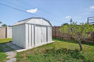 420 Palm Creek Dr, Englewood, FL 34223 - Photo 31