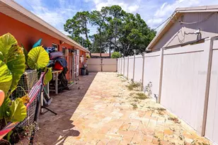 4907 Carlyle Rd, Tampa, FL 33615 - Photo 29