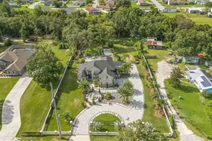 416 W Socrum Loop Rd, Lakeland, FL 33809 - Photo 5