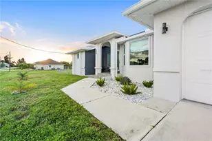 200 Dolphin Pkwy, Punta Gorda, FL 33950 - Photo 5