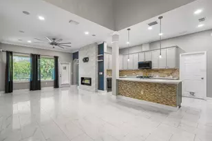 14310 Barrington Stowers Dr, Lithia, FL 33547 - Photo 9