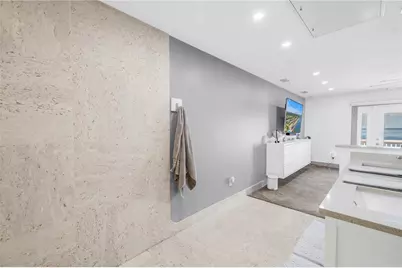 4982 Coquina Key Drive SE, Saint Petersburg, FL 33705 - Photo 25