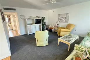 205 Andover Pl N, Sun City Center, FL 33573 - Photo 7