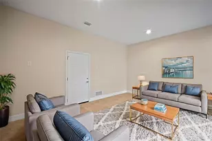 718 S 22nd St, Tampa, FL 33605 - Photo 3