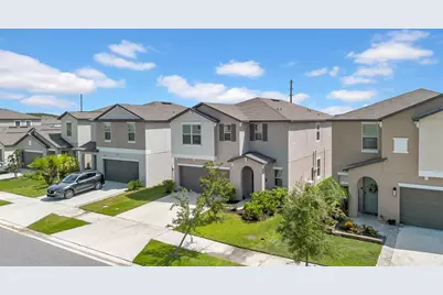 31592 Barrel Wave Way, Wesley Chapel, FL 33545 - Photo 3