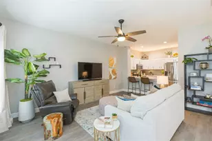 10010 Old Haven Way, Tampa, FL 33624 - Photo 5