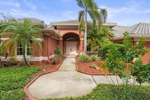 7303 Sawgrass Point Dr N, Pinellas Park, FL 33782 - Photo 9