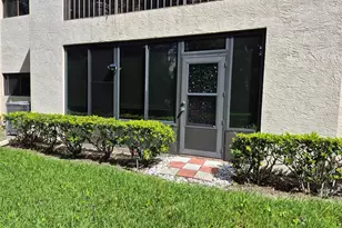 3028 Red Oak Ct, Palm Harbor, FL 34684 - Photo 9