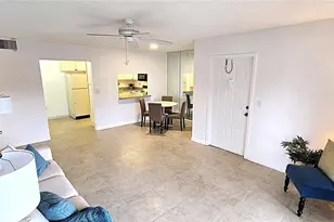 1109 Pine Ridge Cir W, Tarpon Springs, FL 34688 - Photo 15