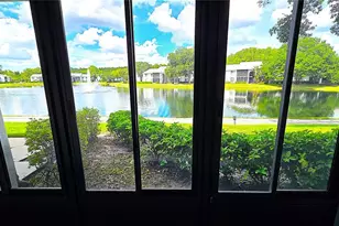 1109 Pine Ridge Cir W, Tarpon Springs, FL 34688 - Photo 11