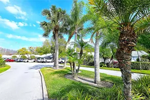 1109 Pine Ridge Cir W, Tarpon Springs, FL 34688 - Photo 49