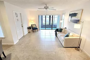 1109 Pine Ridge Cir W, Tarpon Springs, FL 34688 - Photo 9