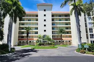 4717 Dolphin Cay Ln S, Saint Petersburg, FL 33711 - Photo 3