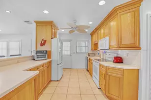 301 41st Ave, Saint Pete Beach, FL 33706 - Photo 7