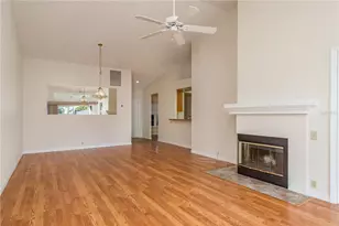 4140 Castlewood Dr, Holiday, FL 34691 - Photo 9