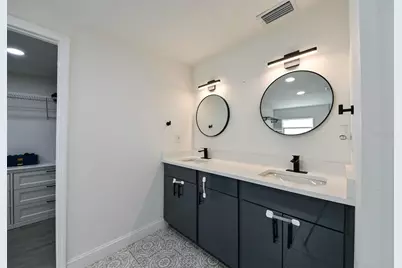 4114 W Olive Street, Tampa, FL 33616 - Photo 15