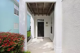 4007 Bangalow Palm Ct, Tampa, FL 33624 - Photo 3