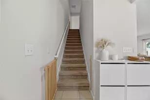 35021 Jomar Ave, Zephyrhills, FL 33541 - Photo 17