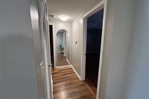 6100 21st St N, Saint Petersburg, FL 33714 - Photo 9