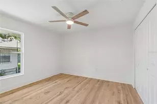 2301 Highland St S, Saint Petersburg, FL 33705 - Photo 27