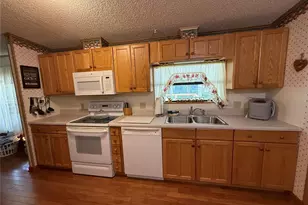 9300 Ottawa St, New Port Richey, FL 34654 - Photo 17