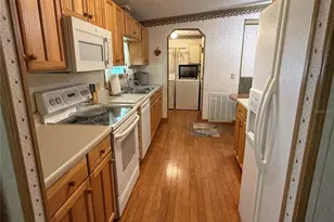 9300 Ottawa St, New Port Richey, FL 34654 - Photo 15