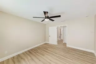 8005 Dorado Ct, Tampa, FL 33637 - Photo 21