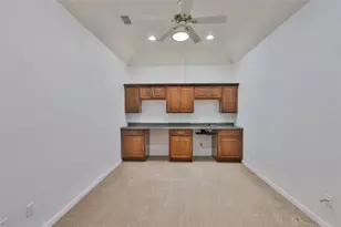 920 Villeroy Greens Dr, Sun City Center, FL 33573 - Photo 15