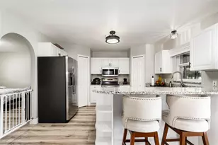 3207 Scenic Woods Dr, Deltona, FL 32725 - Photo 9