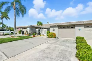 545 Boca Ciega Point Blvd N, Saint Petersburg, FL 33708 - Photo 5