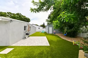 4114 W Olive St, Tampa, FL 33616 - Photo 27