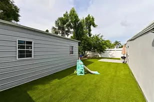 4114 W Olive St, Tampa, FL 33616 - Photo 25