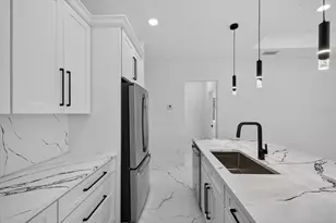 2719 W St John St, Tampa, FL 33607 - Photo 17