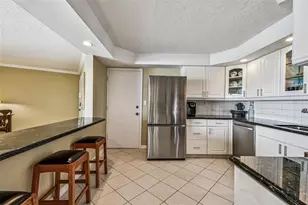 101 Benjamin Franklin Dr, Sarasota, FL 34236 - Photo 19
