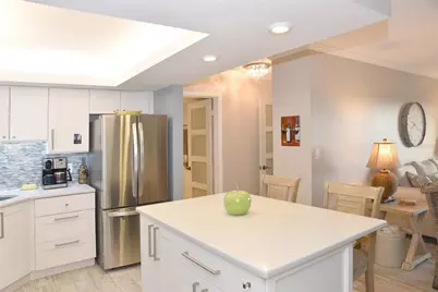 4900 Brittany Drive S #811, Saint Petersburg, FL 33715 - Photo 3