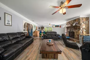 1404 N Palm Dr, Plant City, FL 33563 - Photo 11